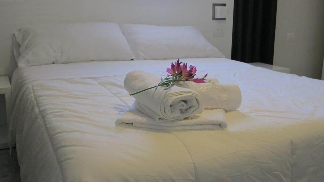 Hotel Nika Vlorë Esterno foto